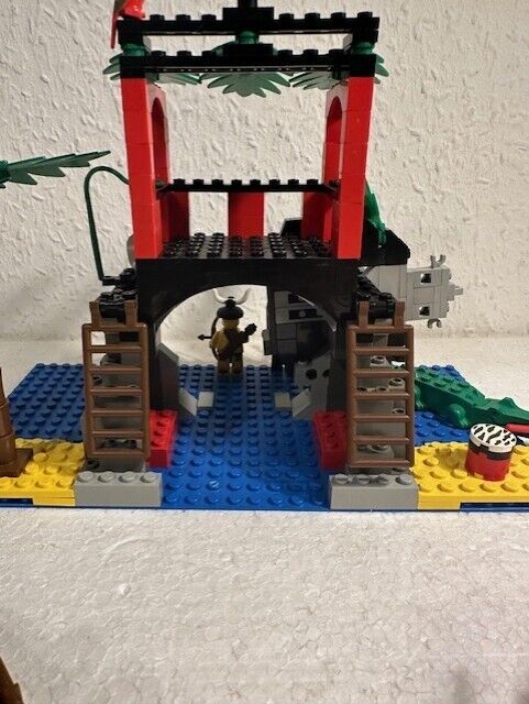 Lego 6264 Forbidden Cove mit BA