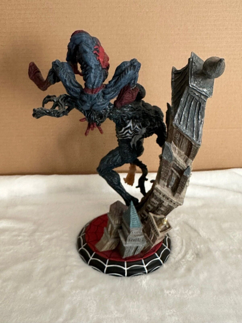 ( GMK )  Marvel  SpiderMan Spiderman vs Venom Statue Figur limitiert