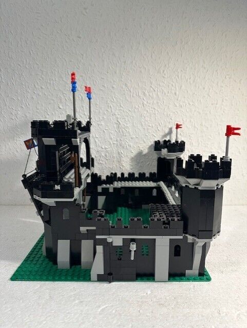 LEGO 6085 Black Monarch's Castle Ritterburg MIT BA