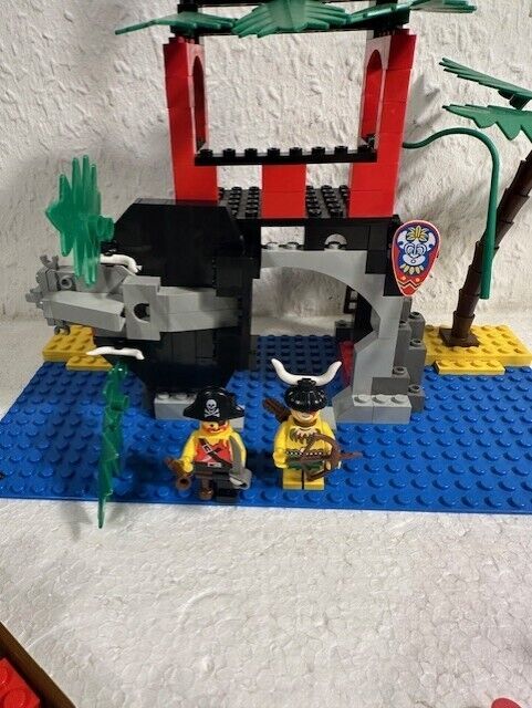 Lego 6264 Forbidden Cove mit BA