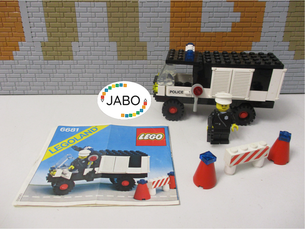 ( N11/10 ) LEGO Legoland 6681 Polizeiauto mit BA