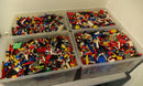 2  LEGO Gemischte Kiloware Steine Platten usw Star Wars Ritter Space Piraten
