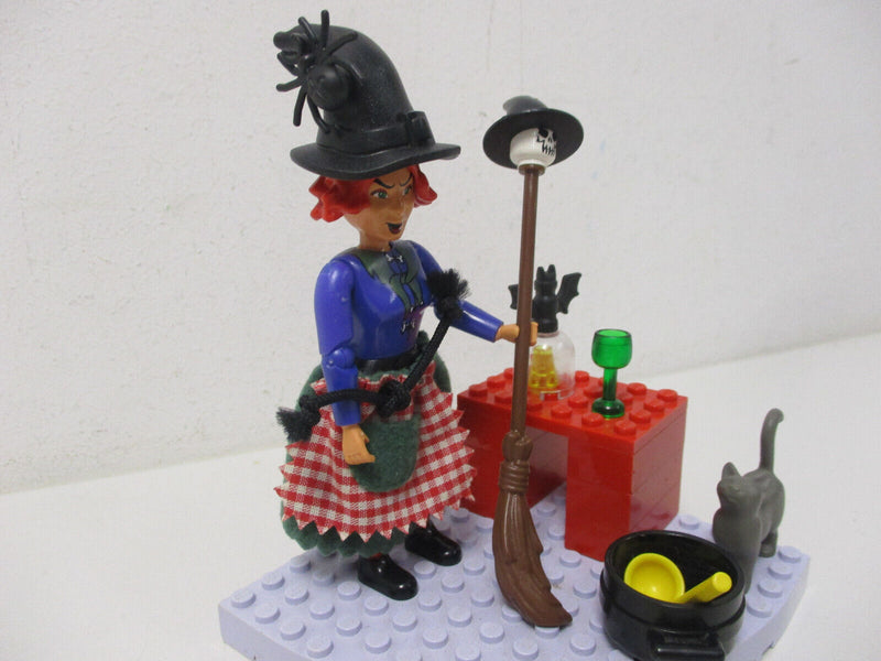 ( G13/2 )  Lego Belville Madam Tussa`s Hexe Hexenküche Katze ( 5804 )