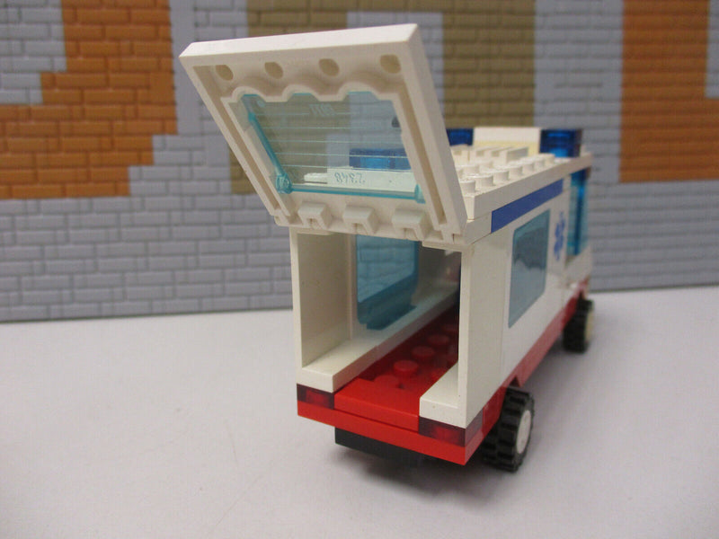 ( N11/3 ) LEGO System 6666 Krankenwagen mit BA