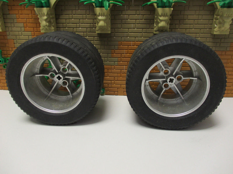 (A2/5) 2 x Lego Technic Reifen + Felge metallic Silver 8458 F1 Silver Champion