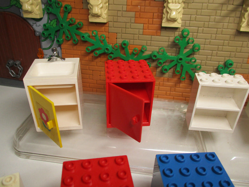 ( B14/8/2 ) Lego Möbel Schränke Homemaker Puppenwohnung   Haus City