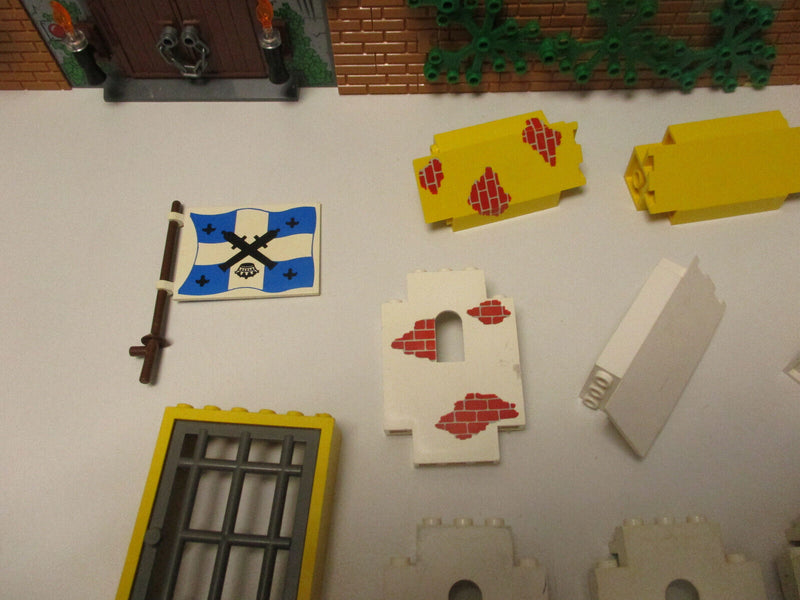 ( C11/2 ) Lego Ersatzteile Zubehör für 6276 Eldorado Fortress Flagge Mauern
