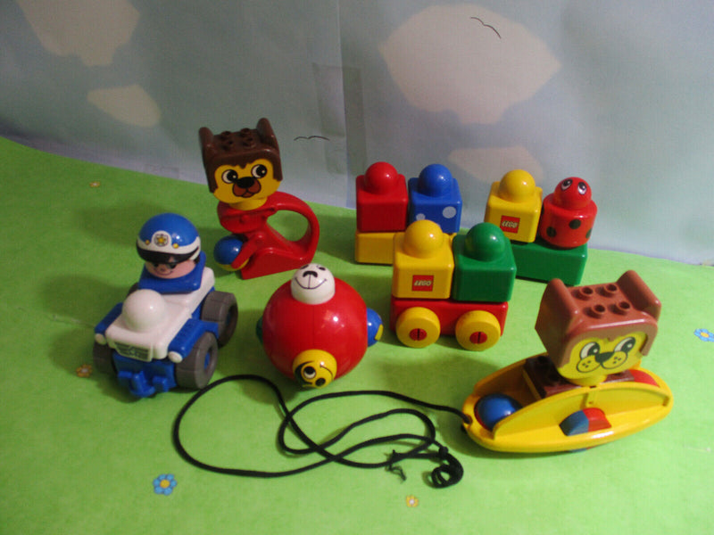 ( RBU5 / 2 ) LEGO Duplo Primo Baby Set Ball Rassel Steine Auto