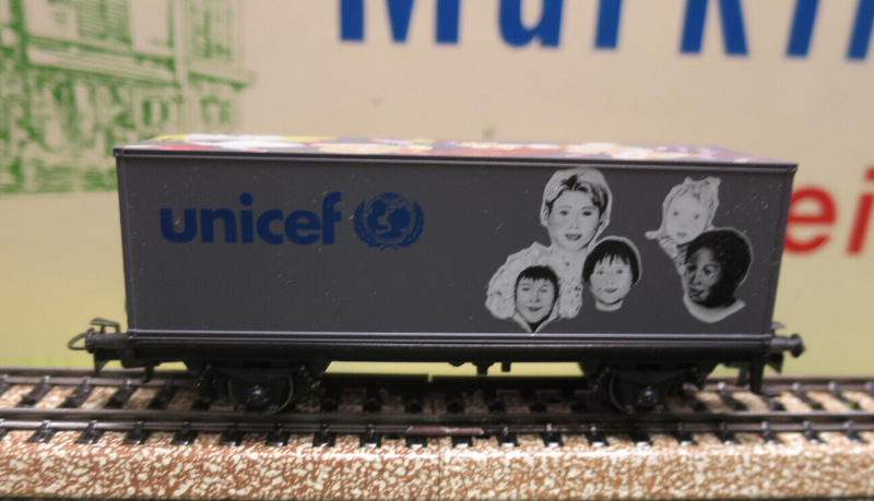 (O14) Märklin 44261 Geburtstagswagen UNICEF Containerwagen H0  OVP Neuwertig