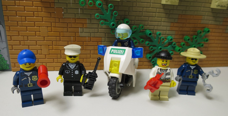 ( j8 / 1 - 5 ) LEGO 5 Minifiguren + Zubehör Polizei Dieb Motorrad Figuren City