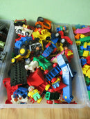 ( UD ) 1 Kg LEGO DUPLO KILOWARE STEINE PLATTEN FIGUREN TIERE FAHRZEUGE GEMISCHT