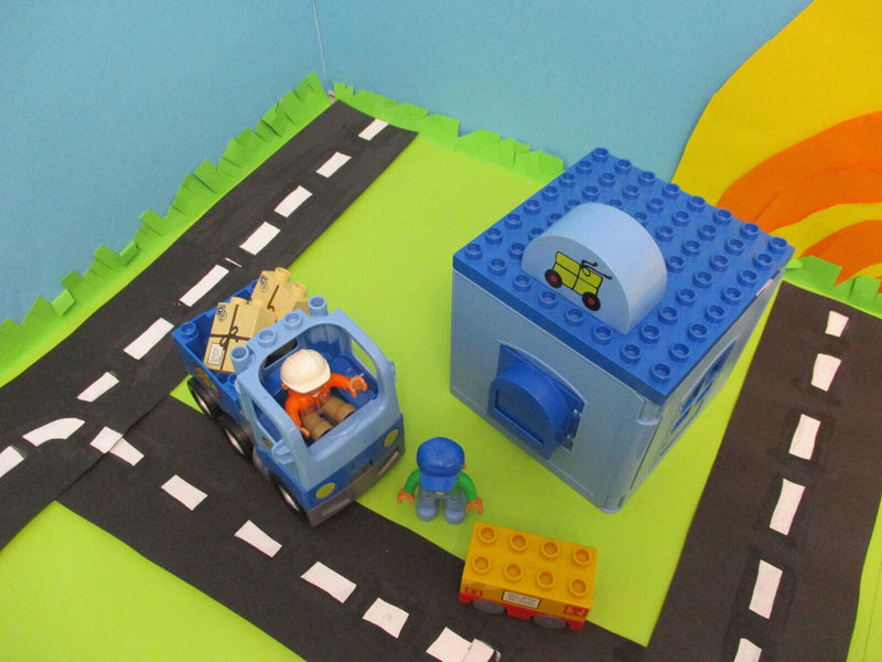 (RB 5 / 4 ) LEGO Duplo Paketdienst Set Auto Figuren  Pakete