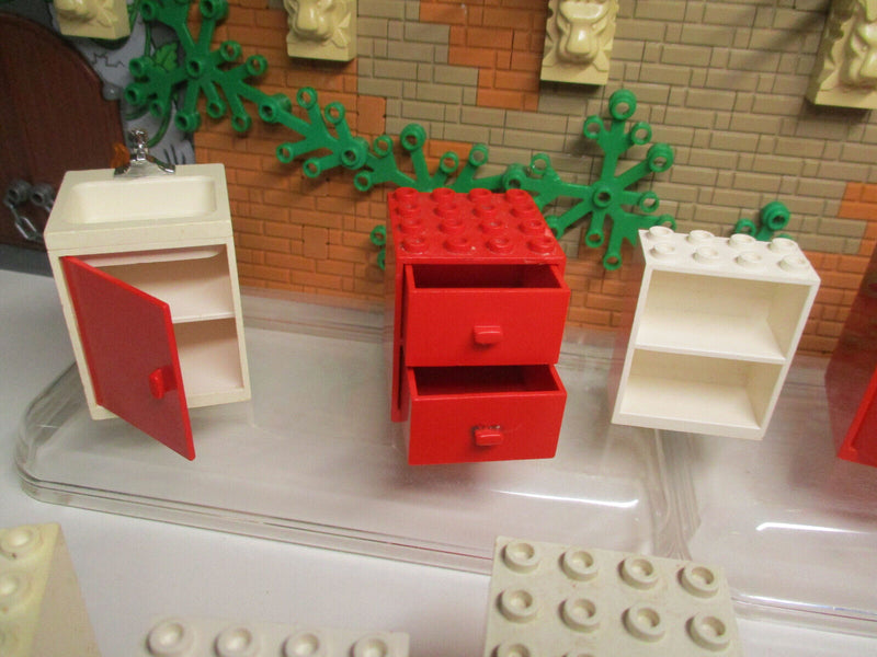 ( B14/1 ) Lego Möbel Schränke Homemaker Puppenwohnung   Haus City