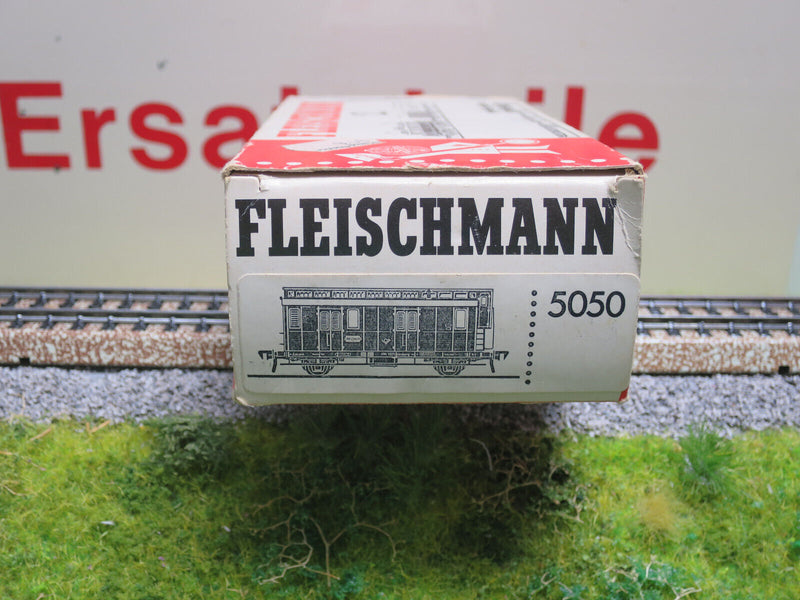 ( J10 / 2  ) Fleischmann 5050 Postwagen Ansbach H0 mit OVP guter Zustand
