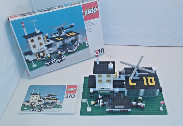 ( AH 1 ) Lego 370 Ploizei Hauptquartier mit OVP & BA 100% KOMPLETT
