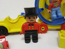 ( RB2 / 2 )  LEGO Duplo Zirkus Auto mit Drehscheibe Clown und Direktor