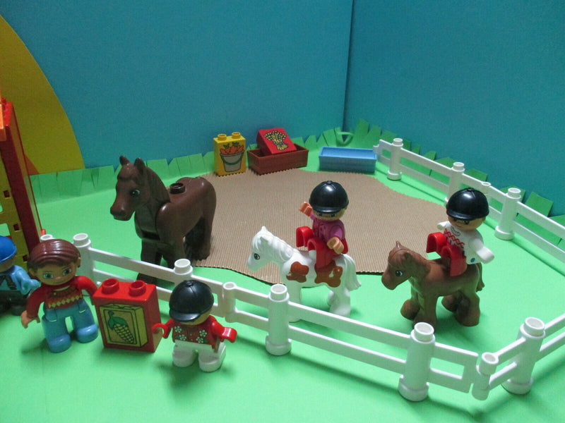 ( RB34 / 1 ) LEGO Duplo Reiterhof / Ponnyhof Set Pferde Ponnys Figuren Zubehör