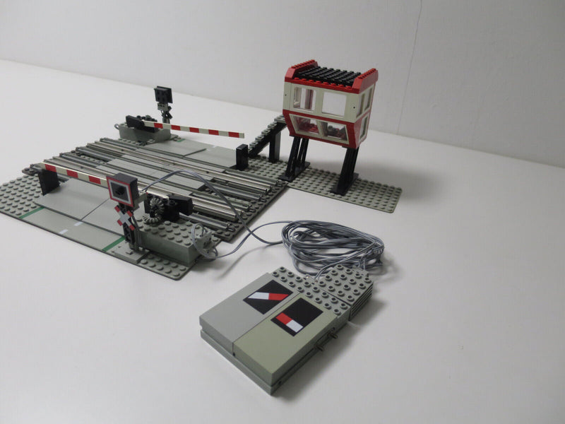 ( AH 7 ) Lego 7866 Elektrischer Bahnübergang 12V OVP & BA mit Inlay Komplett