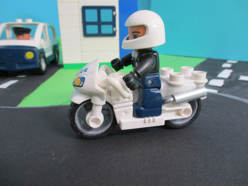 ( RB33 / 4 ) LEGO Duplo Polizei Set Auto Motorrad Figuren Polizeistation