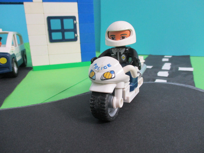 ( RB33 / 4 ) LEGO Duplo Polizei Set Auto Motorrad Figuren Polizeistation