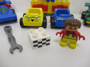 ( RB8/3 ) LEGO Duplo Race Action 4 Autos  2 Abschuss Rampen 3085