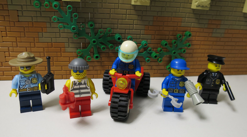 ( j8 / 1 - 4 ) LEGO 5 Minifiguren + Zubehör Polizei Dieb Motorrad Figuren City