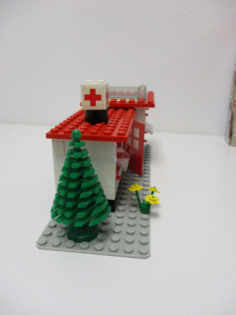 (A14) Lego 6364 Paramedic Unit Krankenhaus mit OVP & BA + 6629 Krankenwagen BA.