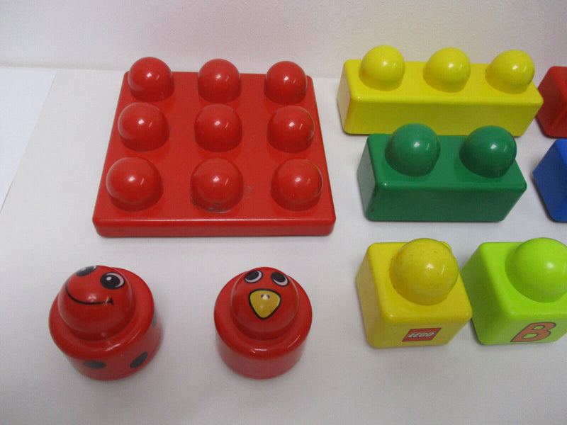 (RB24/7) LEGO Duplo Primo Baby Set Auto Platte  3 x Rassel - Stein